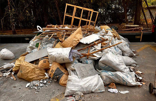 Decoration refuse